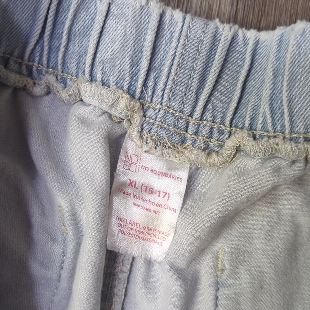 ❤️5/$25 No Boundaries Light Gray Women's Cargo Shorts - Picture 5 of 6